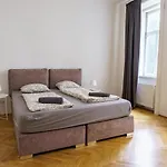 Vienna Living Apartments - Schönbrunn